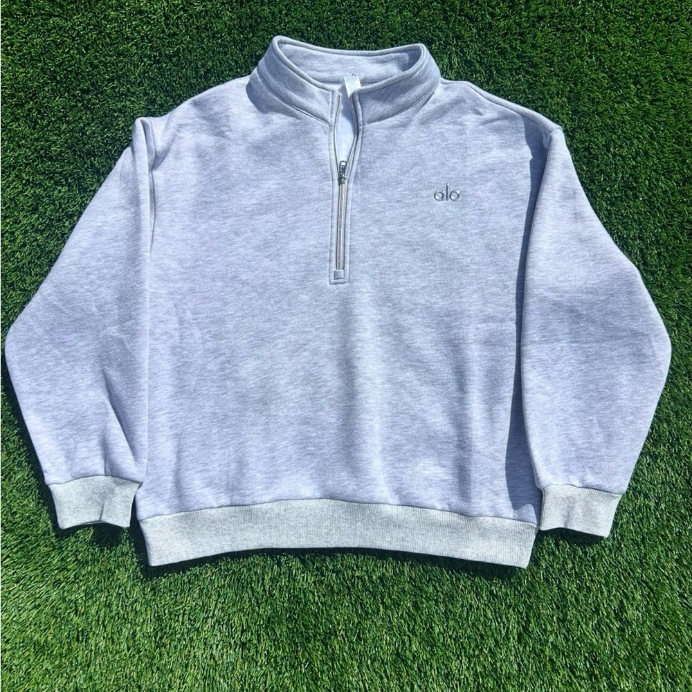 ALO Yoga Men's Light Gray Zip-Up Sweater